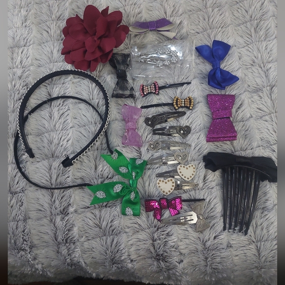 Lot of hair accessories - Picture 2 of 7